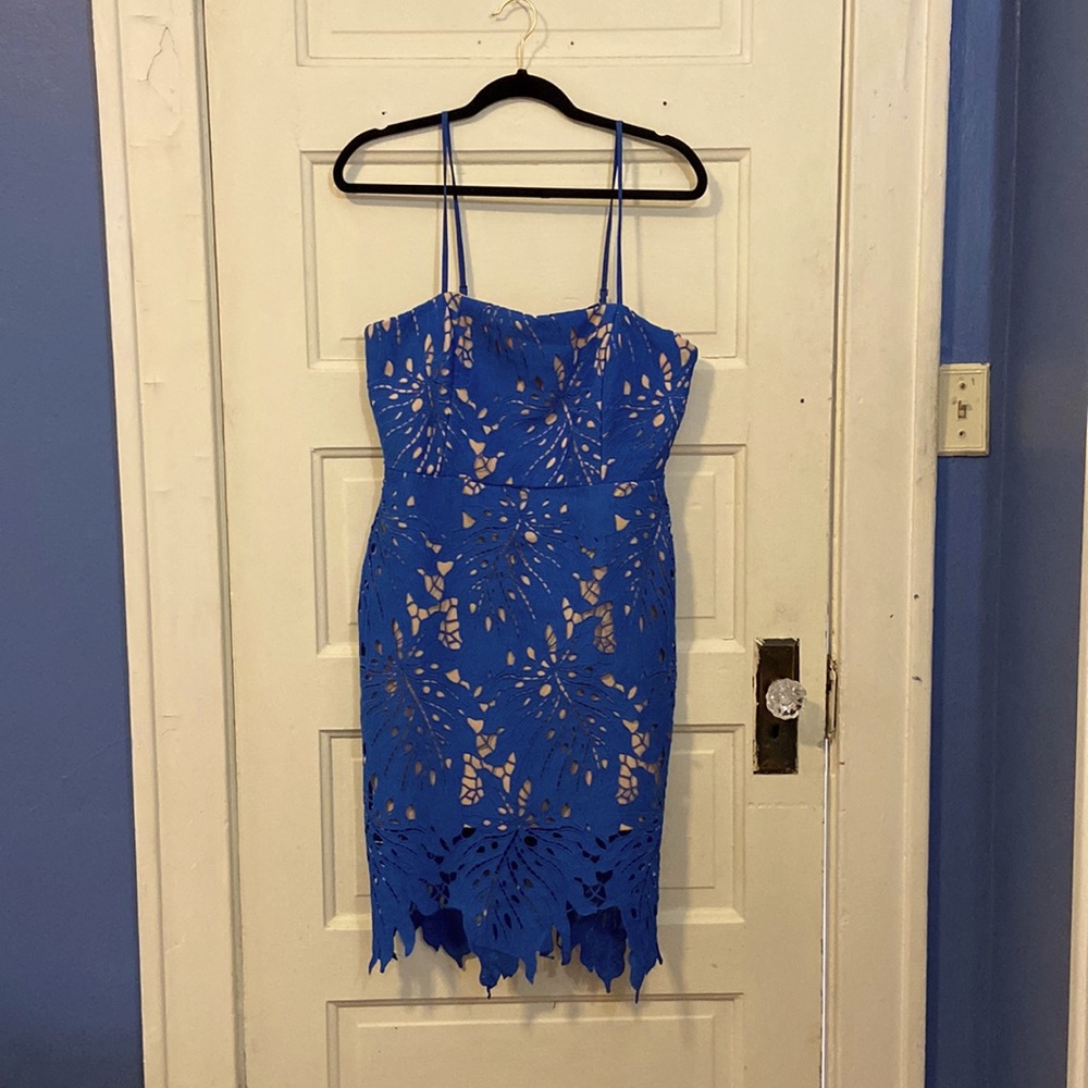Lulus electric blue dress. Size large. Excellent quality. Only worn once.